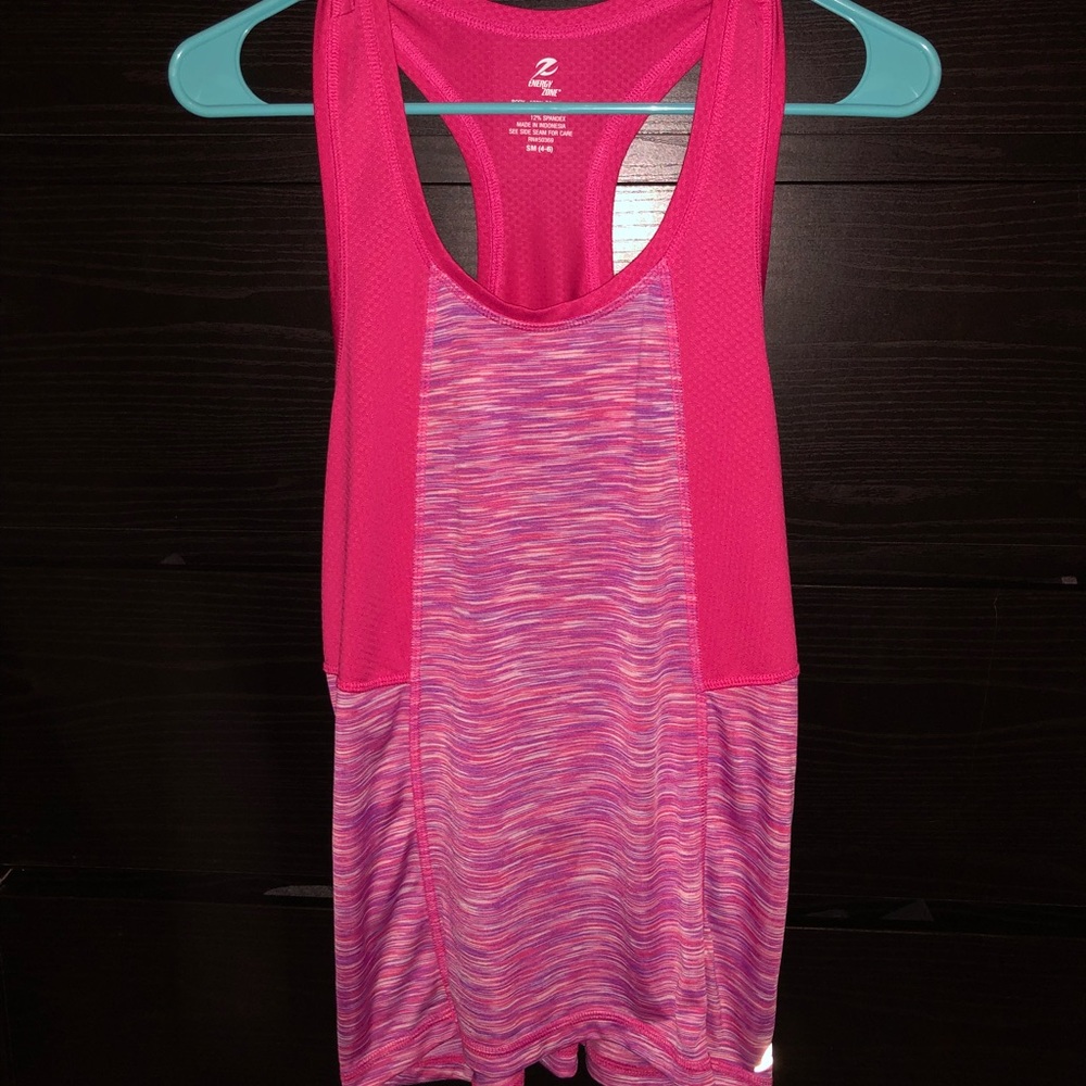 2 athletic dry fit tanks
